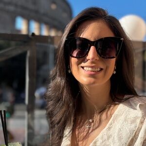 Meet your Posher, Hannah